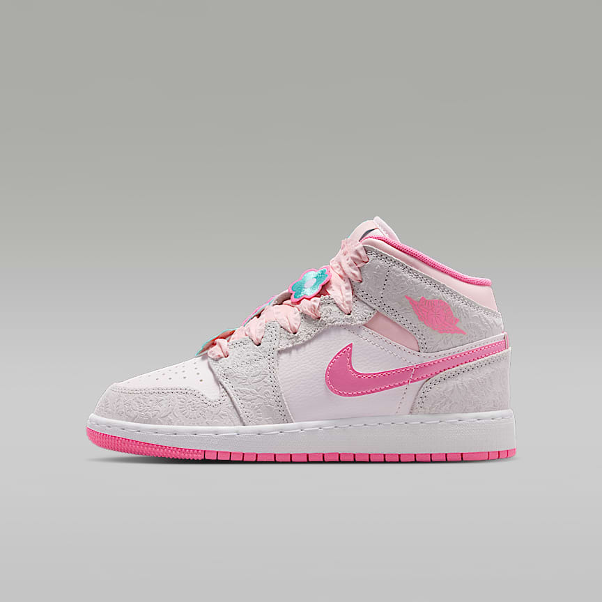 Air Jordan Sixty Plus Low Older Kids' Shoes. Nike RO